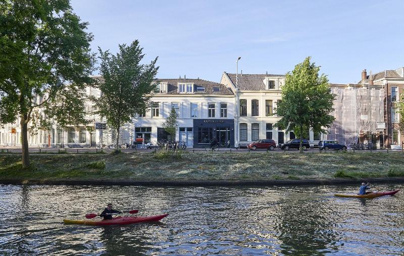 Отель City Center Lodge Utrecht