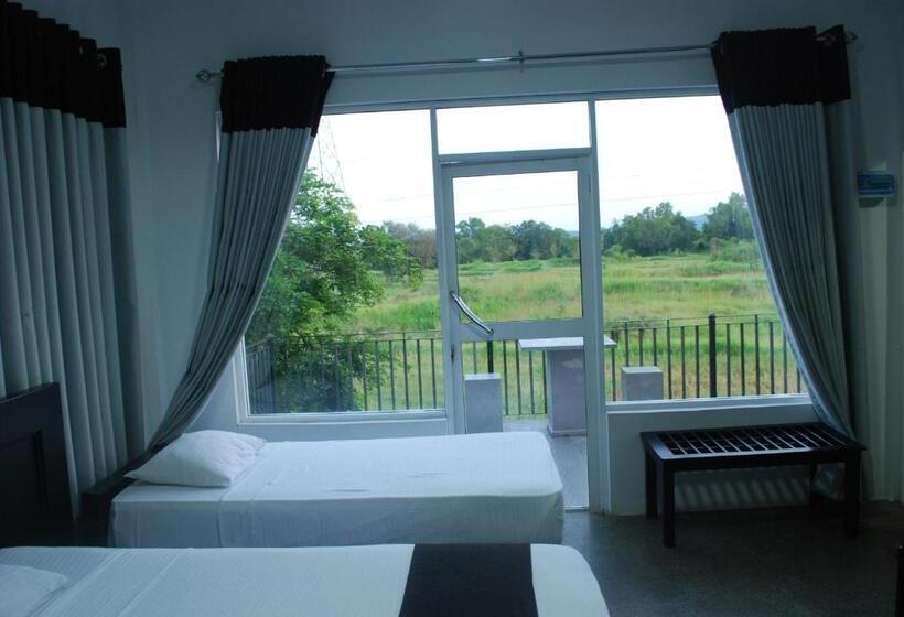 בית מלון כפרי Elephant Entrance