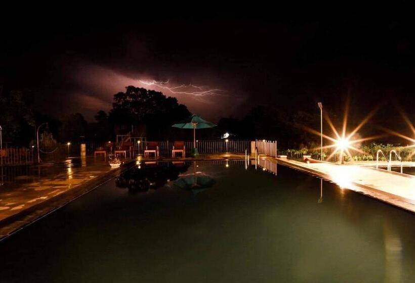 בית מלון כפרי Elephant Entrance