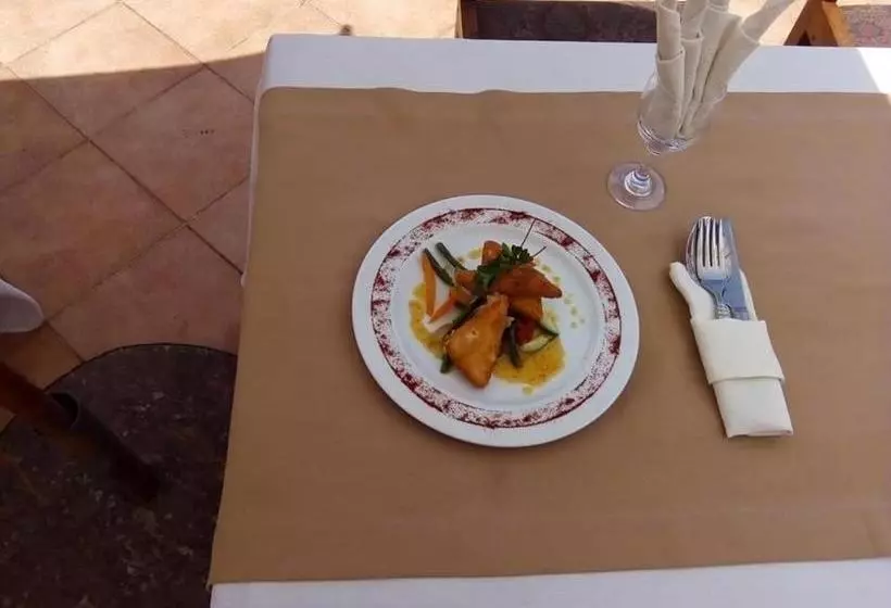 هتل Relais De La Haute Ville Tana