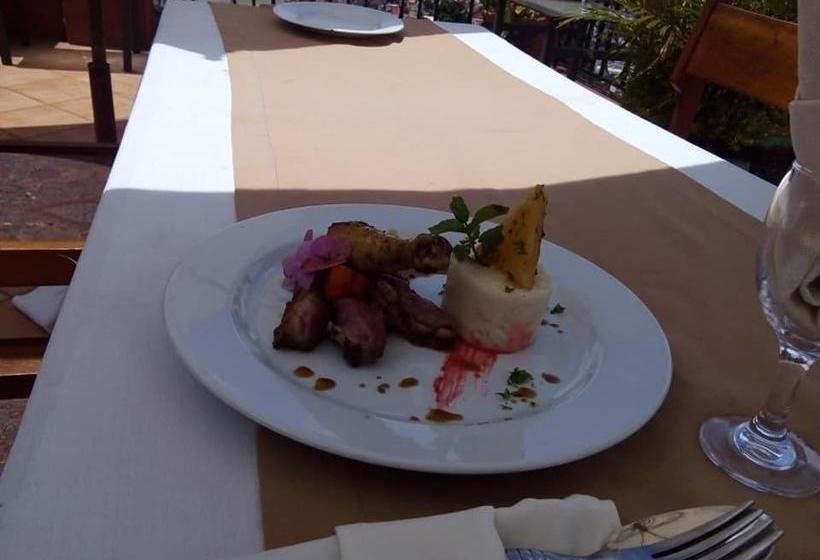 هتل Relais De La Haute Ville Tana