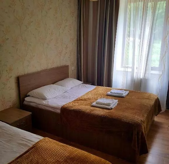 پانسیون Guest House On V. Pshavela 50