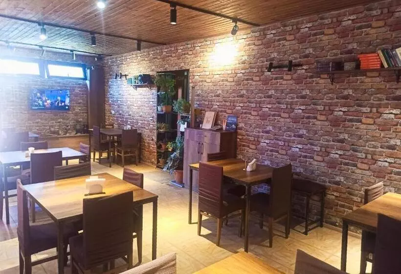 پانسیون Guest House On V. Pshavela 50