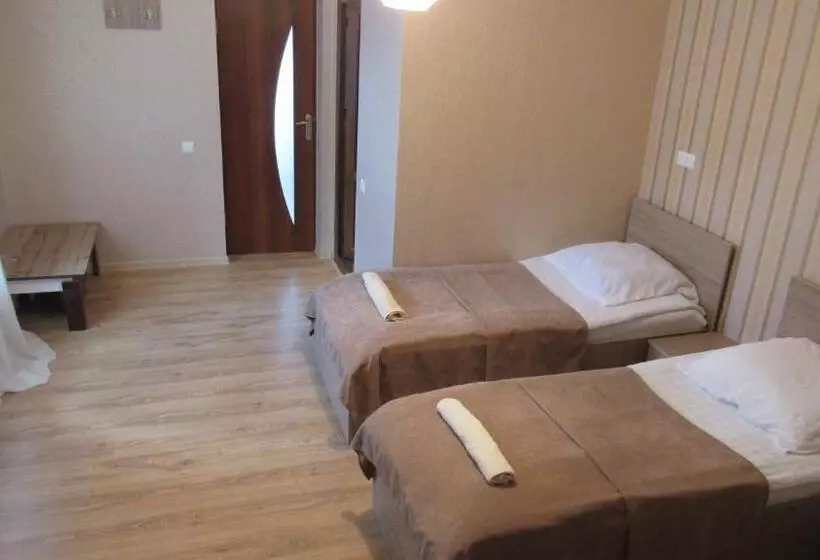 پانسیون Guest House On V. Pshavela 50