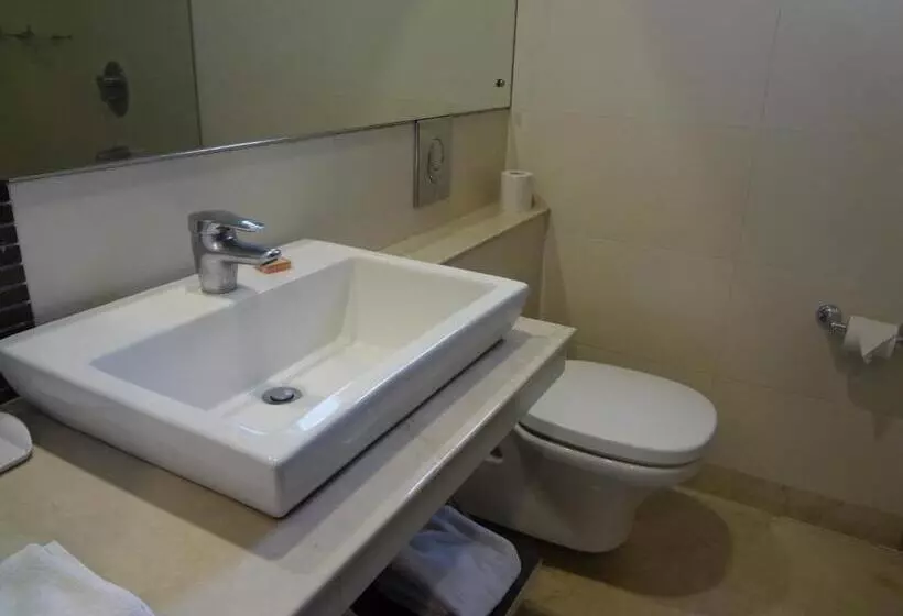 هتل The Legend Inn @nagpur