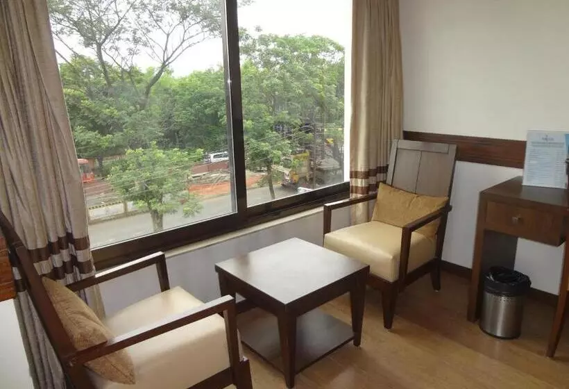 هتل The Legend Inn @nagpur