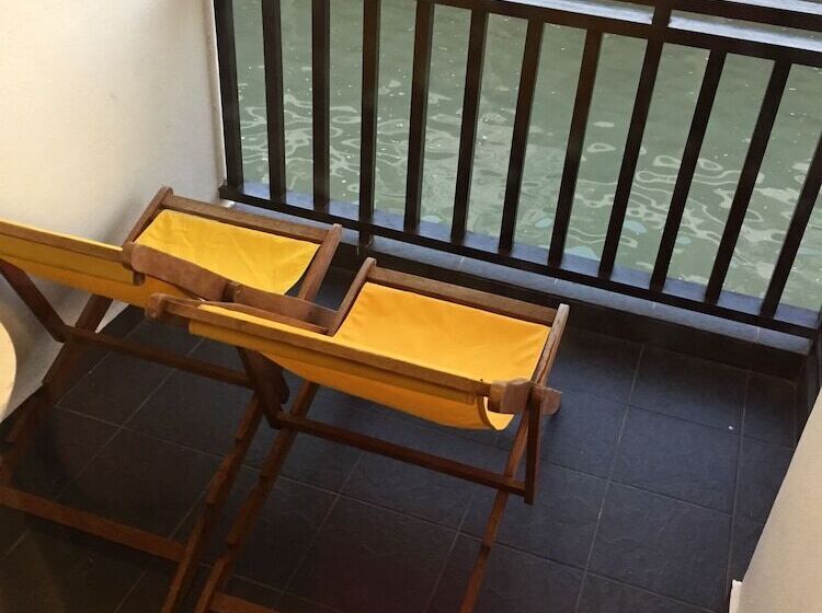 هتل Cmk & Private Water Chalet