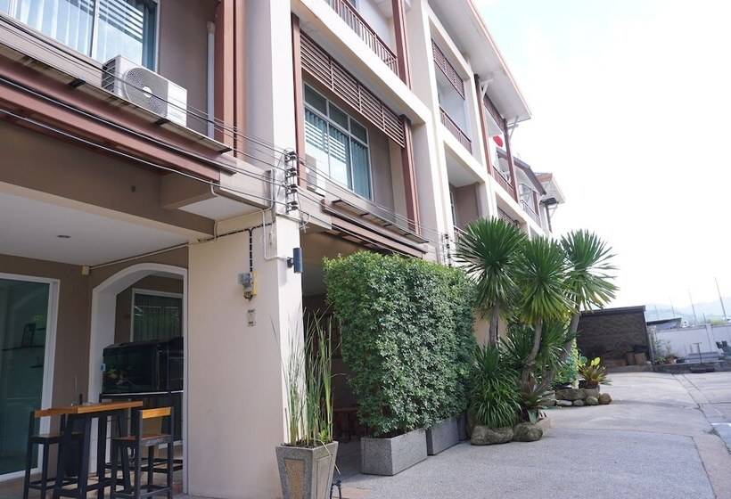 בית מלון כפרי Green House Phuket