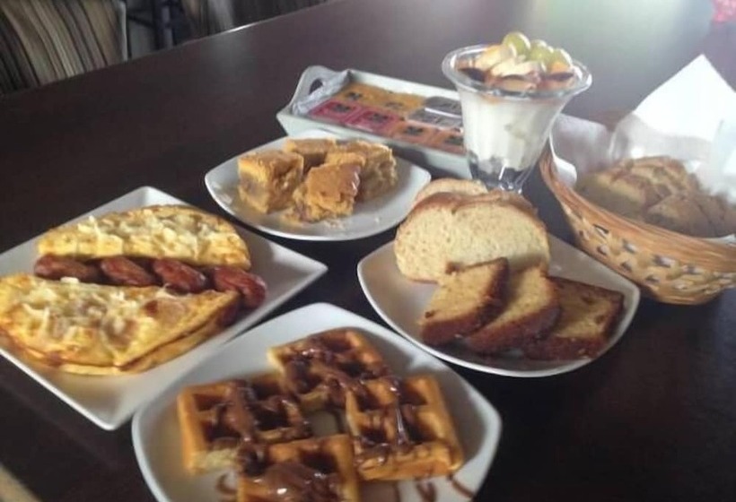 فندق Maravellia Art