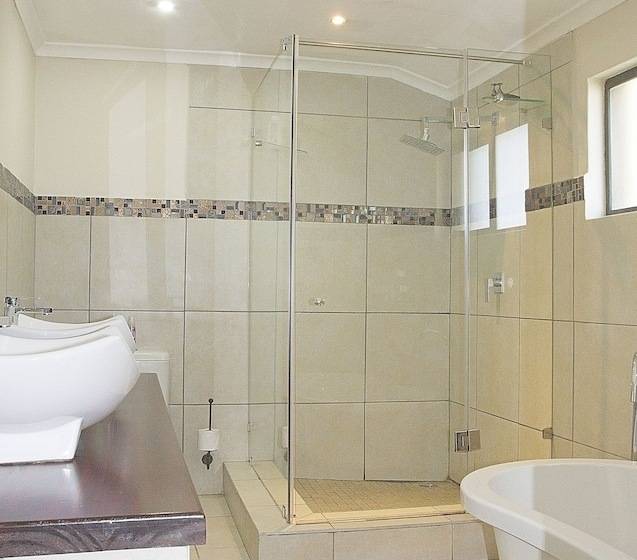 בית מלון כפרי Matusadona Guest Lodge