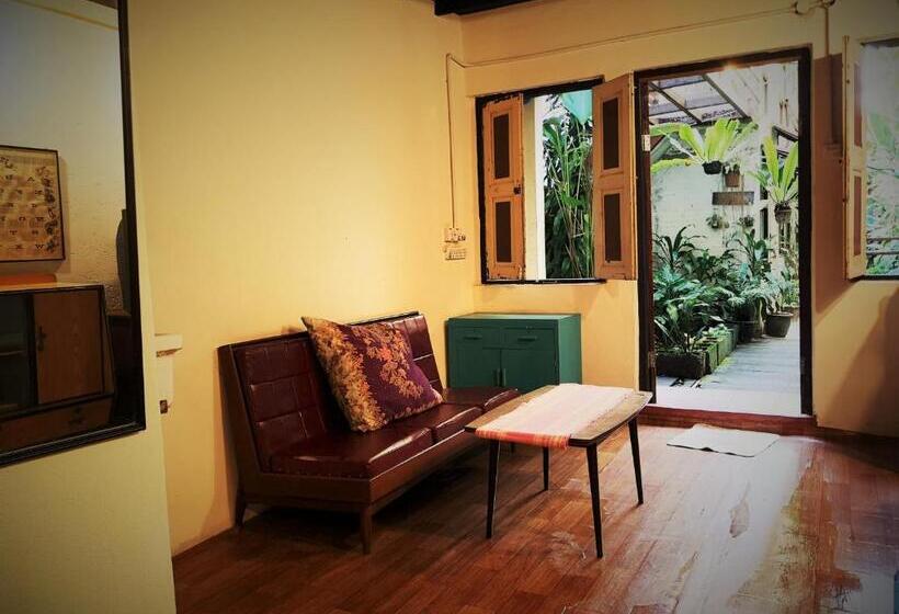 Отель Moontree47