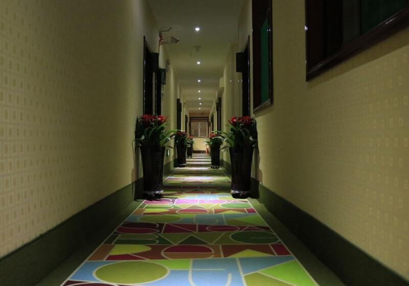 Hotel Shell Taiyuan South Railway Station New Southeast