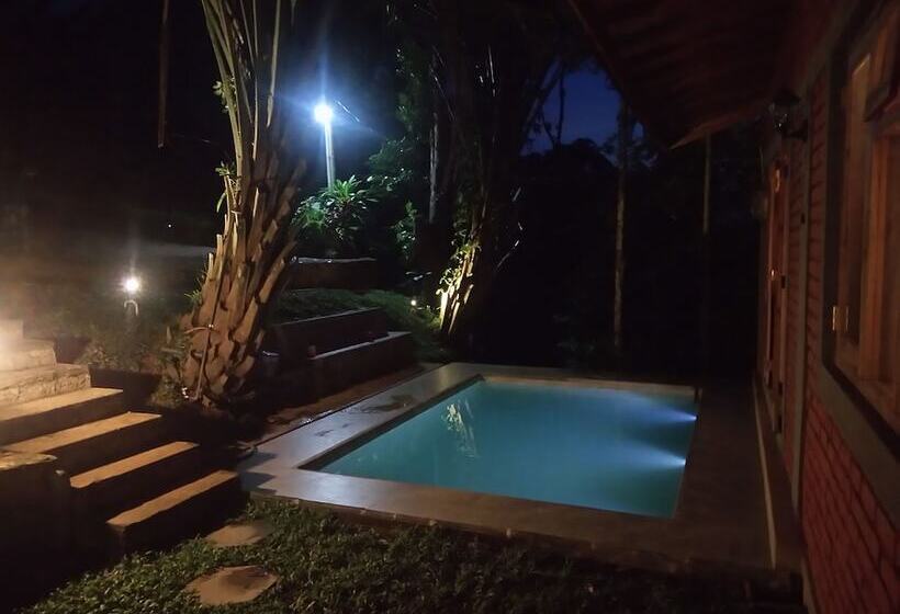 Hotel Tea Leaf Retreat