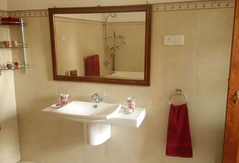 Hotel Tea Leaf Retreat