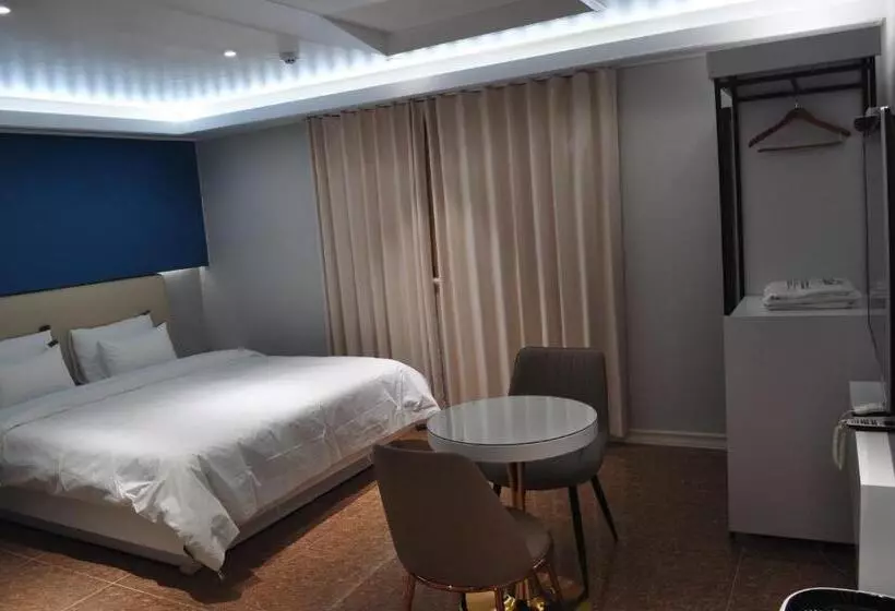 Hound Hotel Sangmu
