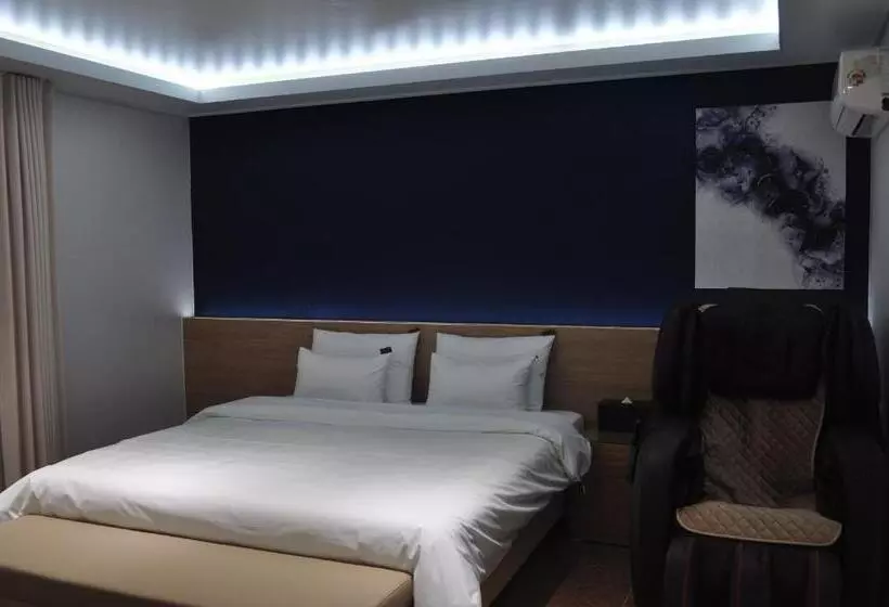 Hound Hotel Sangmu