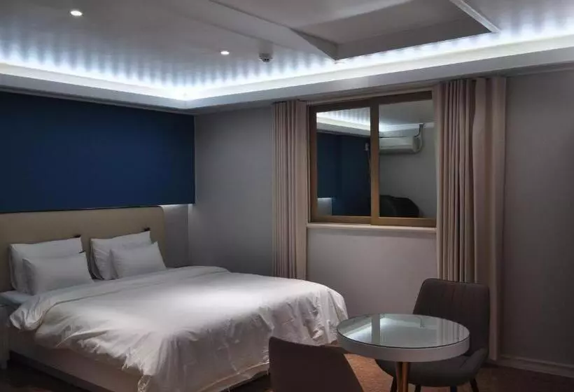 Hound Hotel Sangmu