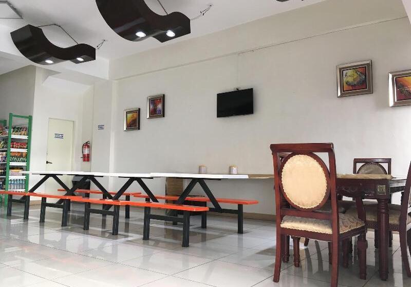 Meaco Hotel Valenzuela