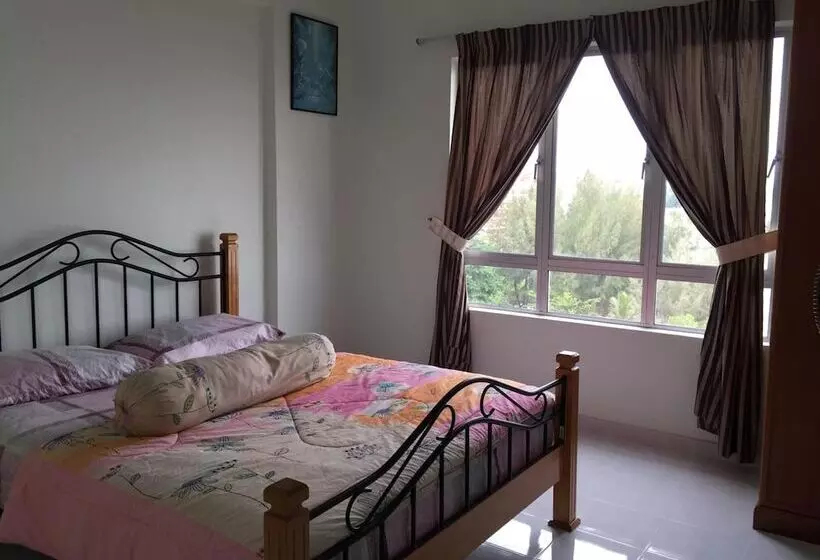 Sunshine Bay Resort Port Dickson