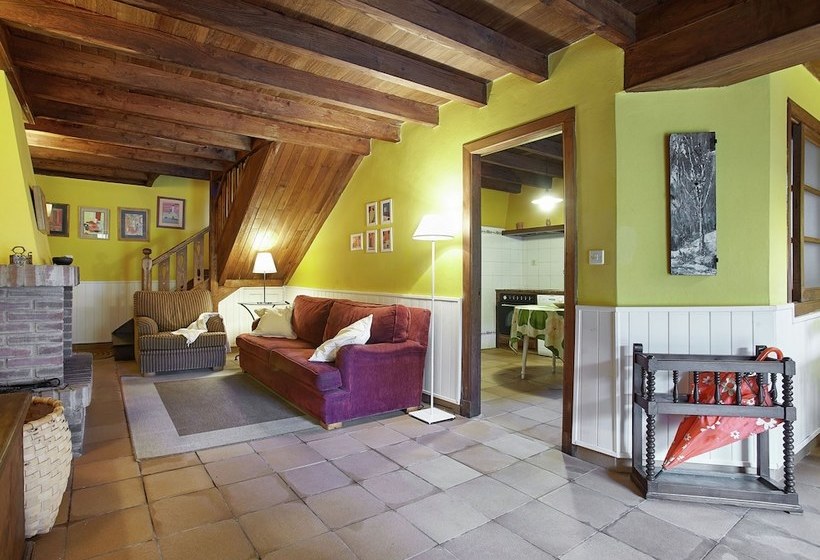 Beautiful Country House With Stunning Views Of The Mountains Of Asturias