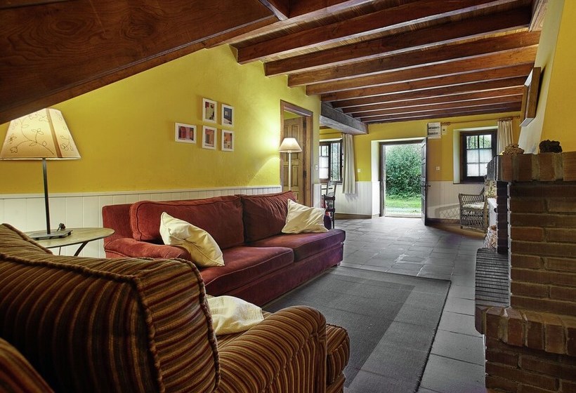 Beautiful Country House With Stunning Views Of The Mountains Of Asturias