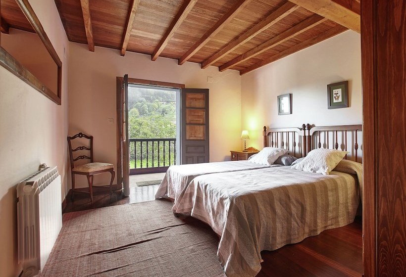 Beautiful Country House With Stunning Views Of The Mountains Of Asturias