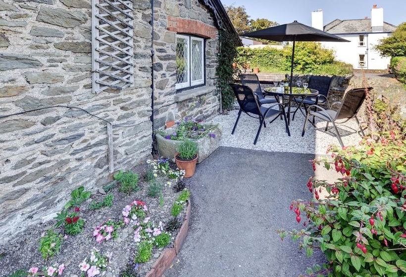 Cosy Cottage In Quiet Setting Nearby Magnificent Beaches Of Lynton