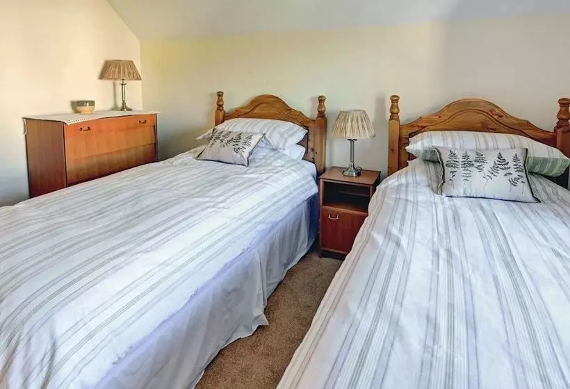 Cosy Cottage In Quiet Setting Nearby Magnificent Beaches Of Lynton