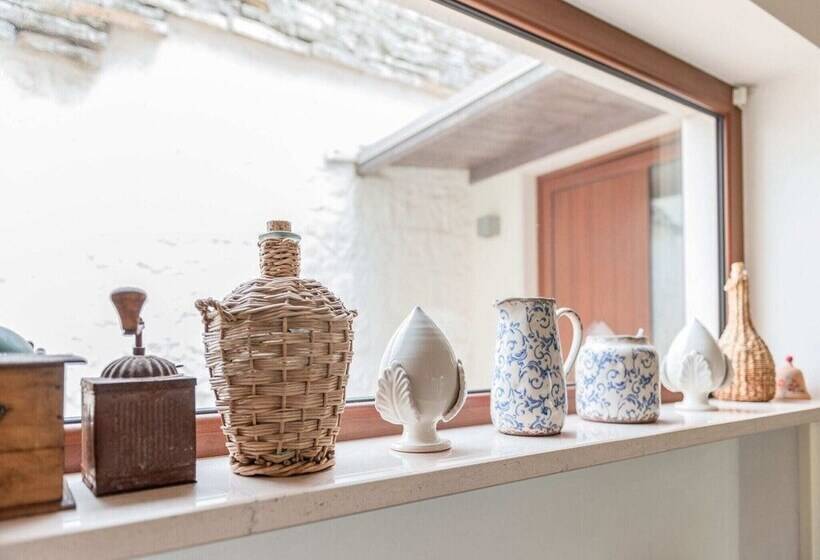 Cozy Cottage In Alberobello With Private Garden