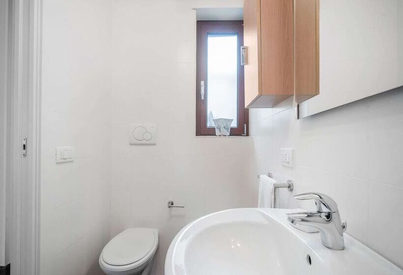 Cozy Cottage In Alberobello With Private Garden