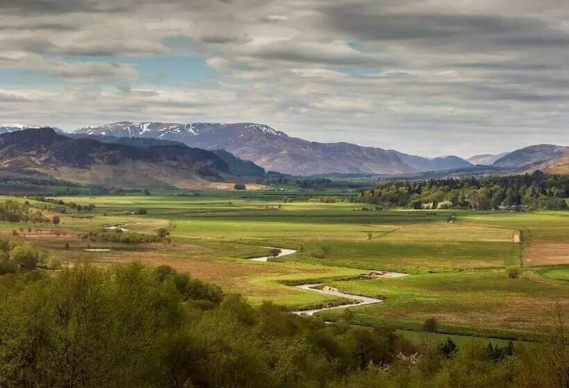 Hotelli Glentruim Lodge Ecopod
