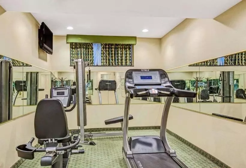 Hotelli Hillcrest  Near Jfk Air Train