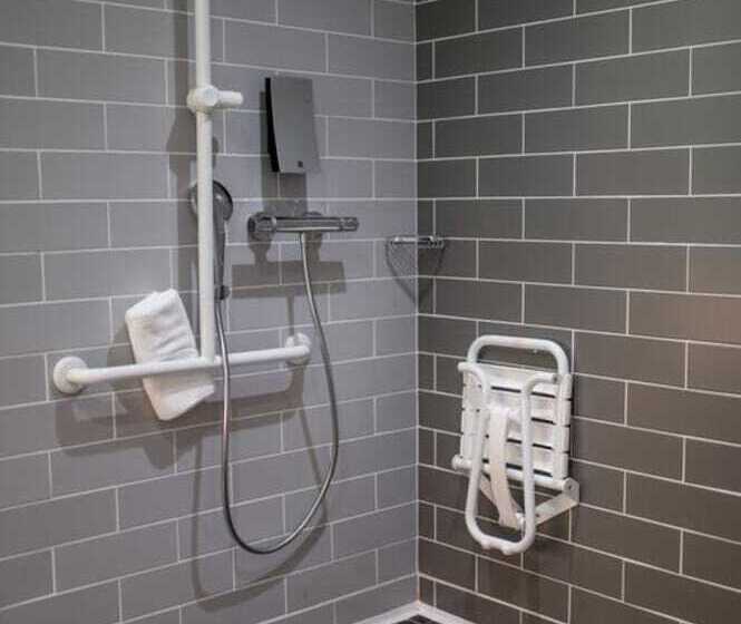 ホテル Holiday Inn Express   Arcachon   La Teste, An Ihg