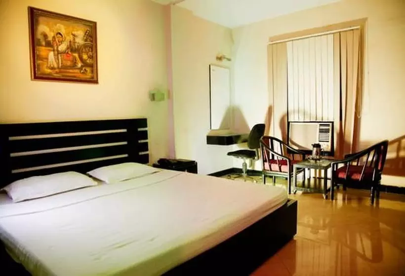 Hotelli Sheela Towers