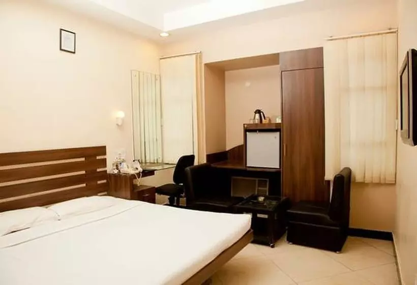 Hotelli Sheela Towers