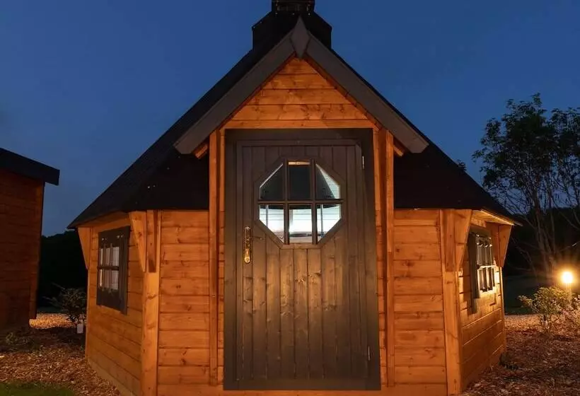 Hotelli Weedingshall Lodges