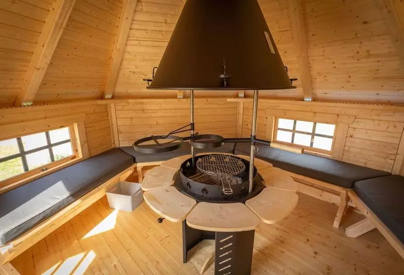 Hotelli Weedingshall Lodges