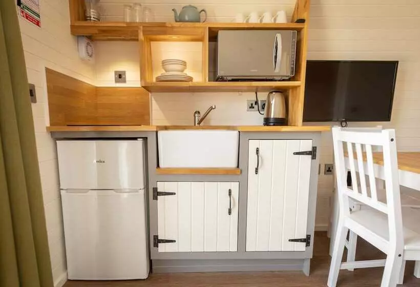 Hotelli Weedingshall Lodges