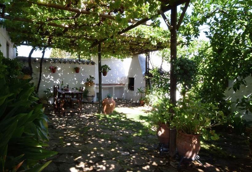 Lavish Cottage In Fuentes De Cesna With Pool