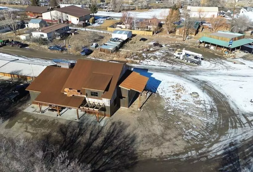 モーテル Challis Roadhouse