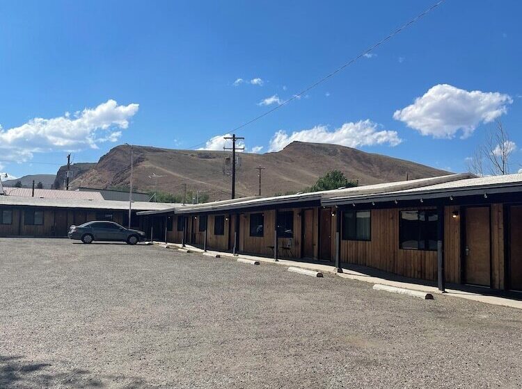 Motel Challis Roadhouse