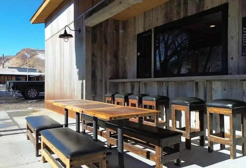 モーテル Challis Roadhouse