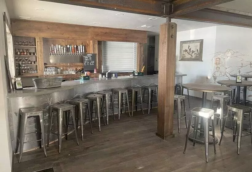 モーテル Challis Roadhouse