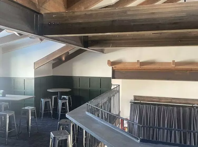 モーテル Challis Roadhouse