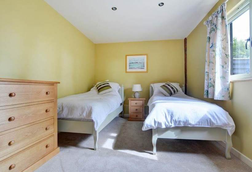 Peaceful Cottage In Reepham With Terrace