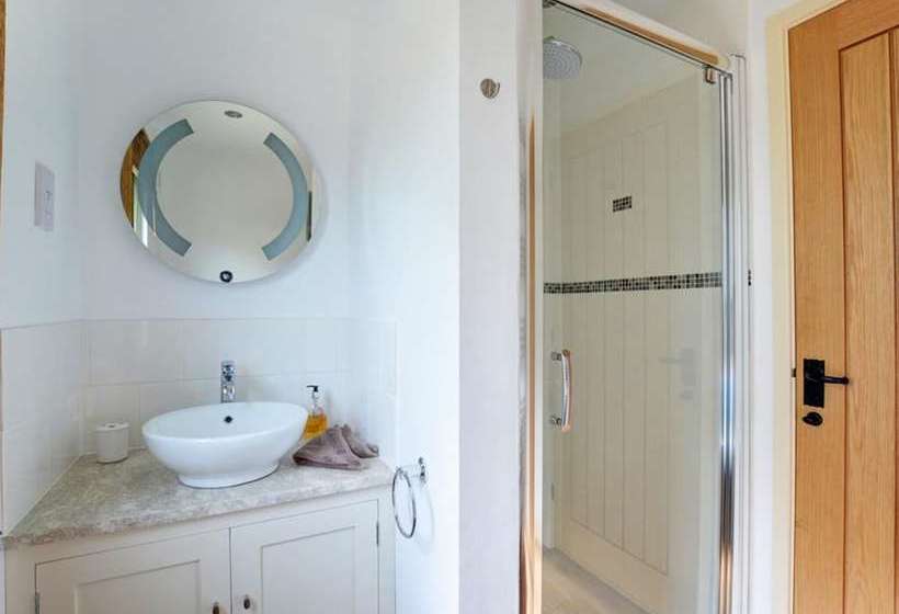 Peaceful Cottage In Reepham With Terrace