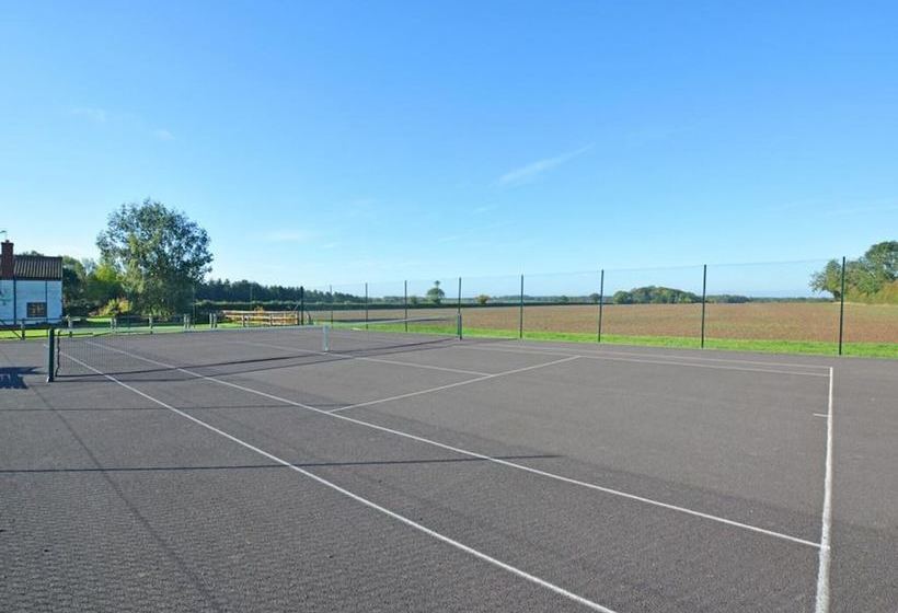 Peaceful Cottage In Reepham With Terrace