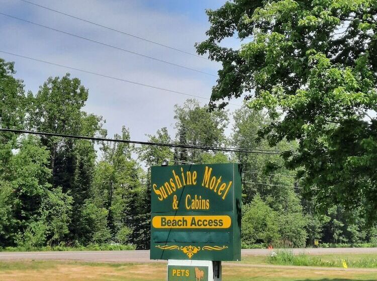 Sunshine Motel And Cabins