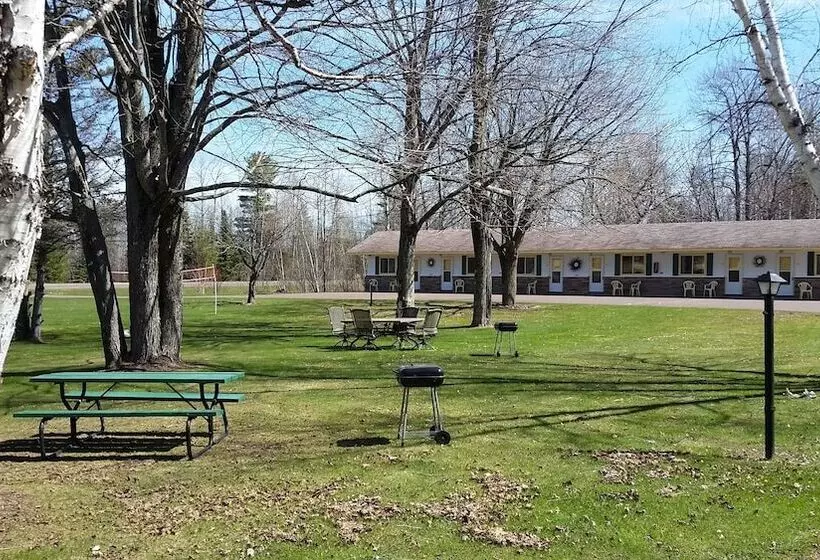 Sunshine Motel And Cabins