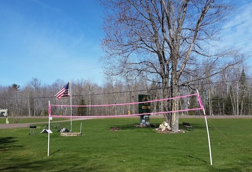 Sunshine Motel And Cabins